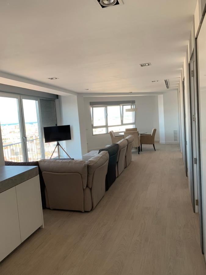 Piso Vivian Gandia Apartment ภายนอก รูปภาพ